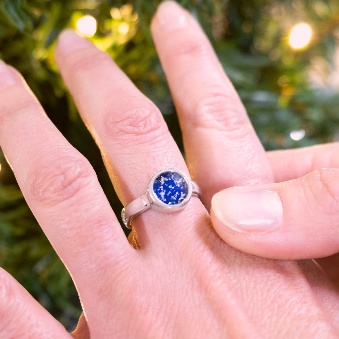 Ensure their spirit lives forever in a Heart Ring that lasts a lifetime, The Ashes into Glass Heart Ring is as enduring as it is beautiful. #ashesintoglass